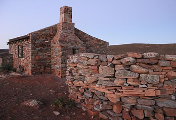 sutherland farm accommodation